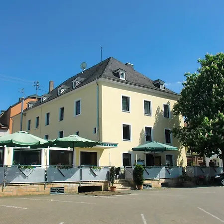 Central-Hotel Greiveldinger-2